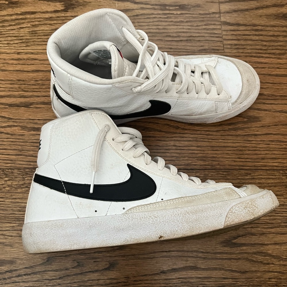 Nike Youth Classic White and Black Sneakers